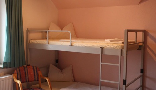 Habitación cuádruple básica, baño privado