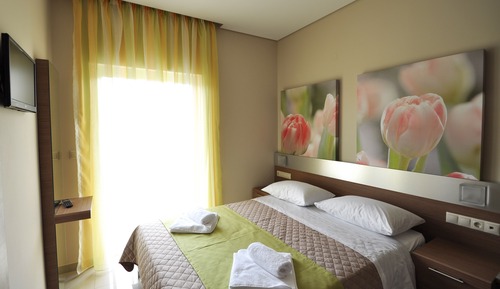 Estudio superior (2 Persons Only)