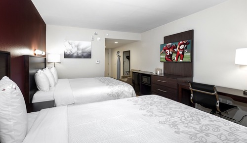 Habitación Deluxe, 2 camas de matrimonio, accesible para personas con discapacidad (Smoke Free)