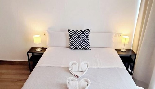 Habitación económica doble, 1 cama doble, baño compartido