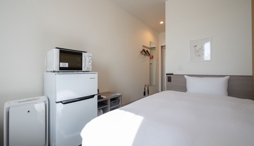 Habitación estándar con 2 camas individuales, no fumadores (check-in is not available after 11:00)