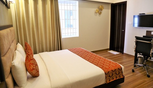 Deluxe King Room