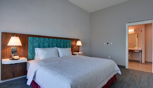 Habitación, 1 cama de matrimonio grande con sofá cama, accesible para personas con discapacidad