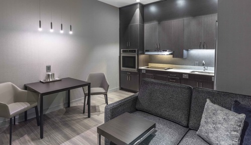 Suite, 1 habitación, no fumadores (Mobility/Hearing Access, Roll-in Shwr)