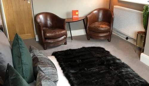 Suite (Room 5)