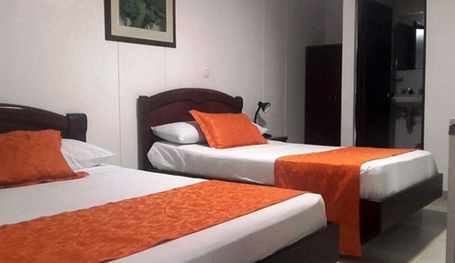Habitación con 2 camas individuales