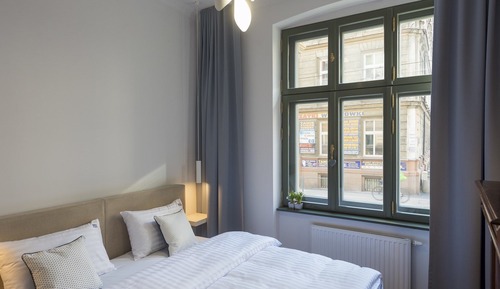 Apartamento (Adam)