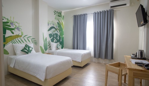 Habitación superior con 1 cama doble o 2 individuales