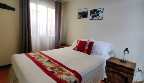 Habitación doble, baño privado