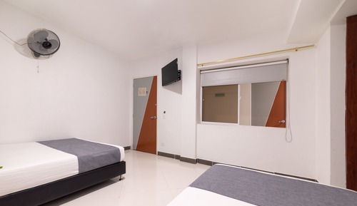 Habitación con 2 camas individuales