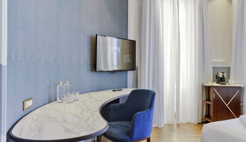 Habitación doble, balcón, vistas al puerto deportivo (Joaquin)