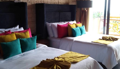 Luxury Junior Suite Extra Large King Bed Ocean View with Balcony