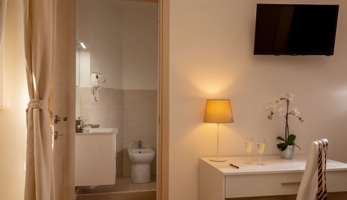Habitación económica con 1 cama doble o 2 individuales