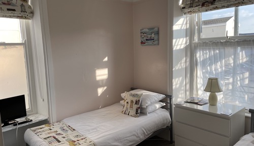 Habitación estándar con 2 camas individuales, planta baja