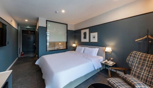 Habitación Premium doble (8 PM Check-in on Friday-Sunday)