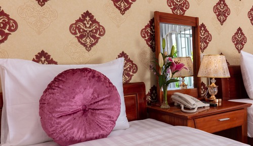 Habitación triple superior (with Window, Free one way airport)