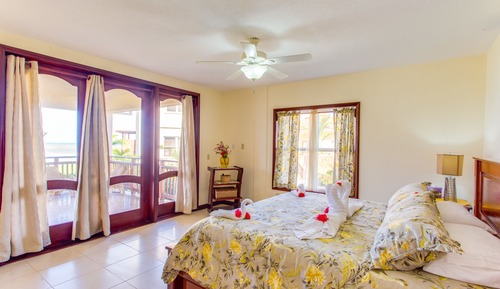 Villa de lujo, 2 habitaciones, 2 baños, frente a la playa