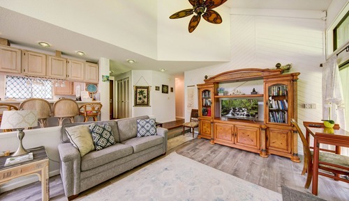 Condo, 2 Bedrooms