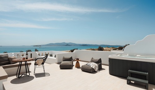 Premium jacuzzi suite sea view