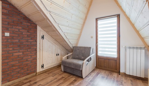 Habitación doble (in the Attic with sofa bed)