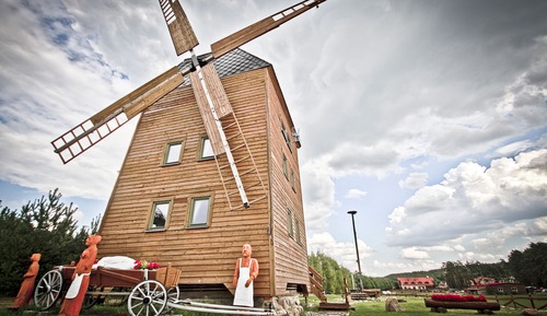 Casa de campo (windmill)