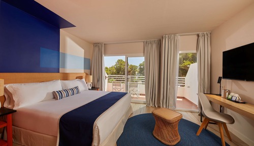 Habitación doble, balcón, vistas parciales al mar (2 adults)