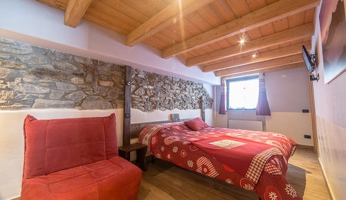 Habitación triple, baño privado