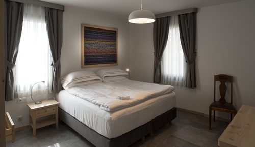 Habitación Confort con 1 cama doble o 2 individuales
