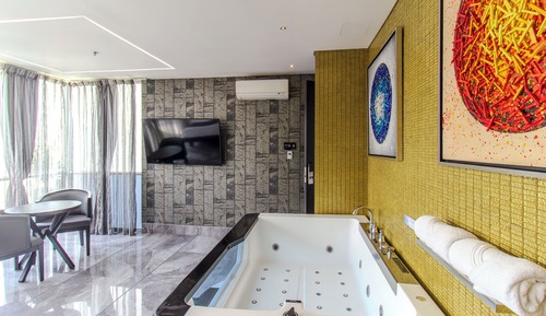 Suite Ambassador