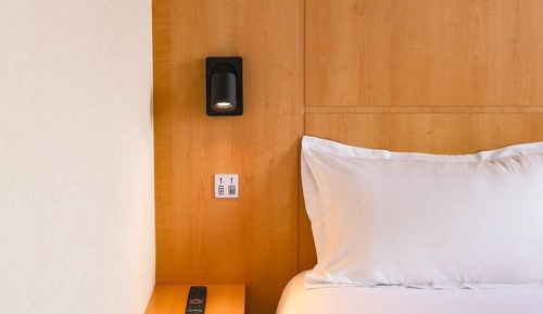 Accessible Family room with bunkbed and shower