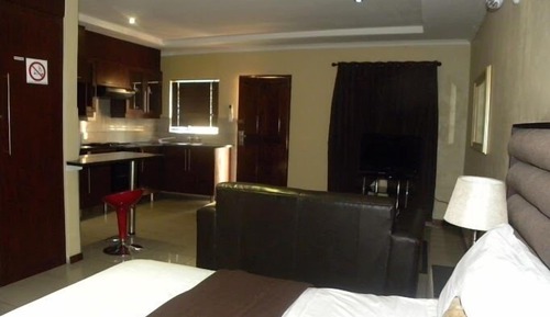 Estudio familiar, varias camas