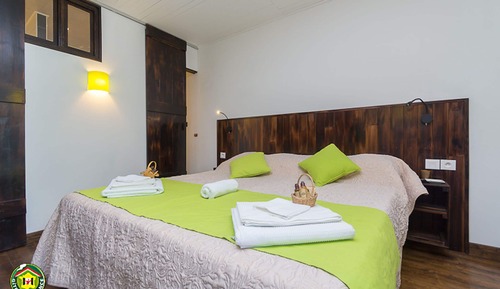 Habitación cuádruple, baño privado (La réserve à grains)
