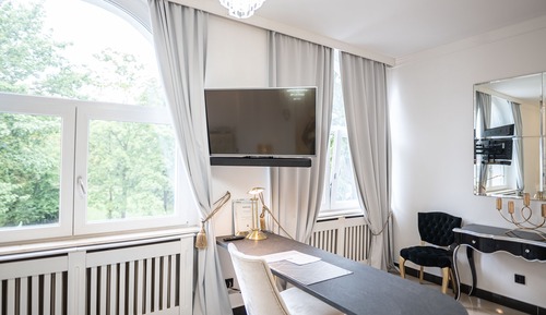 Suite Deluxe, bañera de hidromasaje (Golden)