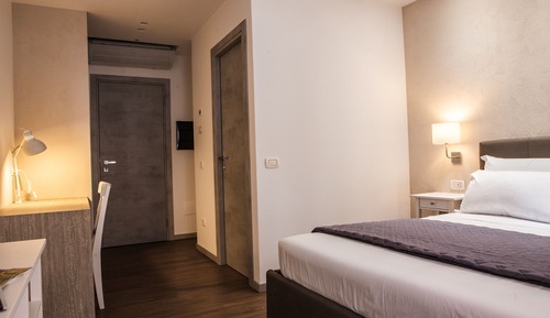 Habitación estándar doble, vistas a la ciudad (I)