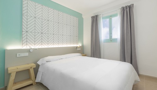 Apartamento, 2 habitaciones, balcón