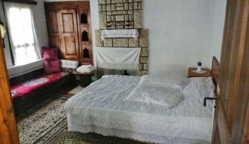 Habitación doble, baño privado