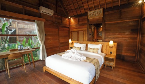 Villa Deluxe