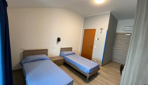Habitación estándar con 2 camas individuales
