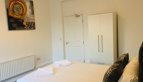 Apartamento, baño privado