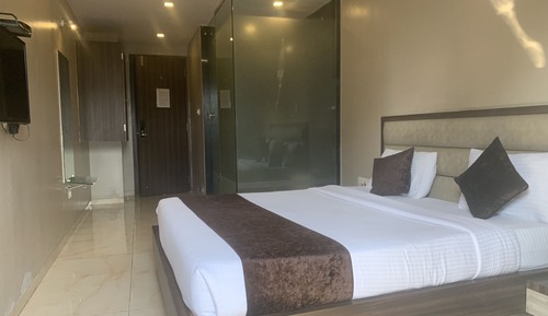 Habitación individual Premium, 1 cama de matrimonio grande, fumadores, vistas a la ciudad