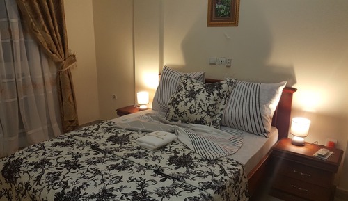 Apartamento de lujo, 2 habitaciones, 2 baños, vistas a la ciudad