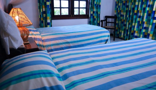 Habitación con 2 camas individuales