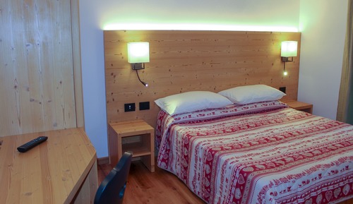 Habitación clásica con 1 cama doble o 2 individuales