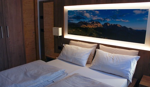 Habitación Confort con 1 cama doble o 2 individuales