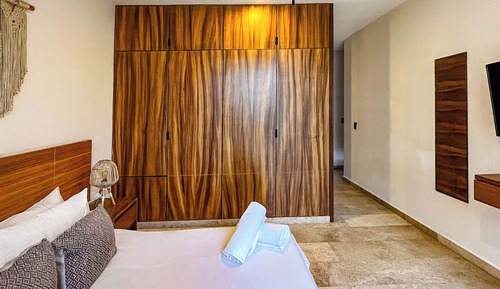 Habitación de lujo (Deluxe Balcony Pool View)