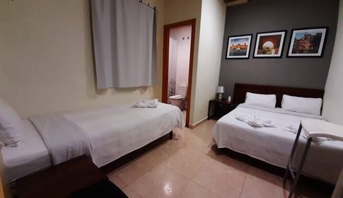 Habitación Doble con cama extra (3 adultos)