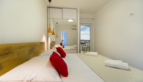 Royal Apartment, Balcony