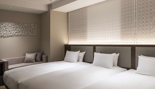 Habitación triple familiar, no fumadores (Children breakfast fee paid onsite)