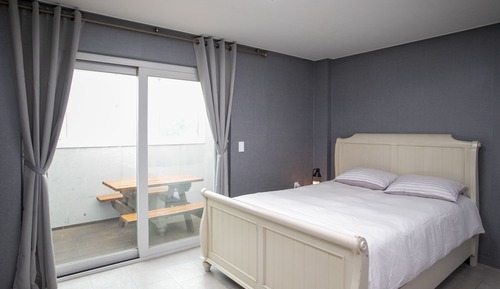 Estudio (13 pyeong)