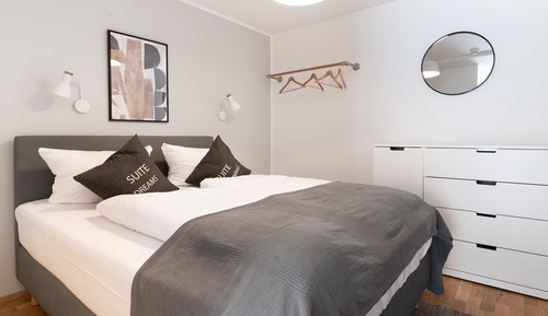 Suite, 1 cama de matrimonio con sofá cama (limehome Leipzig | Suite XL + balcony)